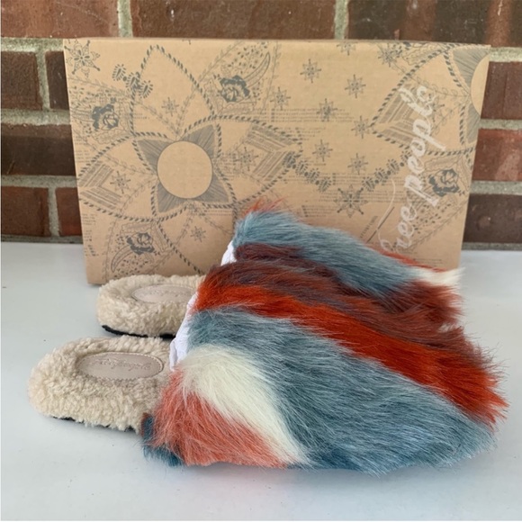 NWT! Free People Daylights Faux Fur Slide Slippers - Picture 6 of 10